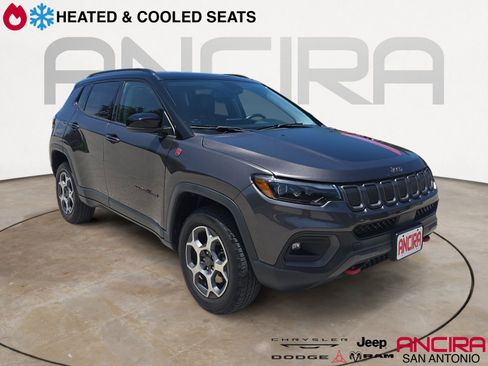 Used 2022 Jeep Compass Trailhawk w/ Trailhawk Elite Group AWD/4WD image 1