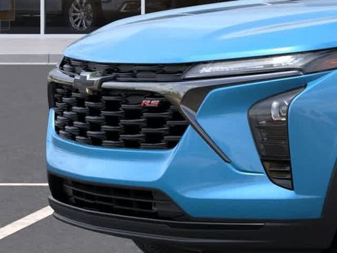 Used 2026 Chevrolet Trax RS w/ Sunroof Package FWD image 13