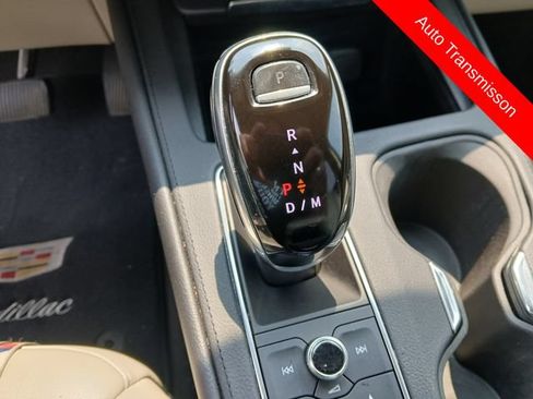 Used 2020 Cadillac XT4 Premium Luxury w/ Cold Weather Package FWD image 11