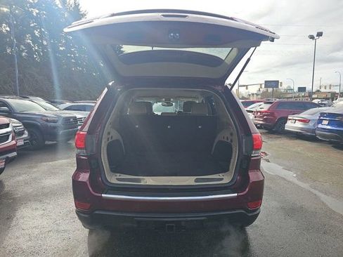 Used 2018 Jeep Grand Cherokee Limited AWD/4WD image 11