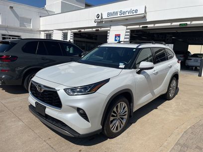 Used 2022 Toyota Highlander Platinum