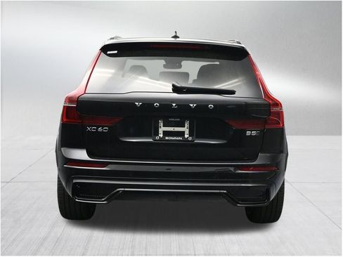 New 2026 Volvo XC60 B5 Ultra AWD/4WD image 4