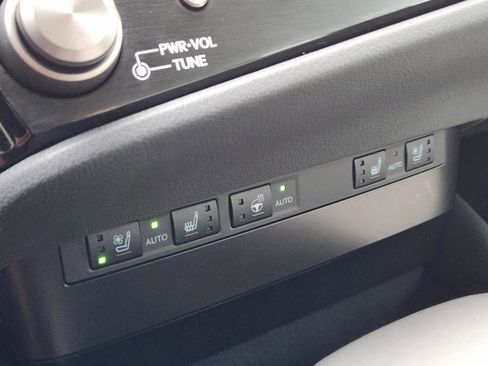 Used 2025 Lexus ES 350 w/ Premium Package image 13