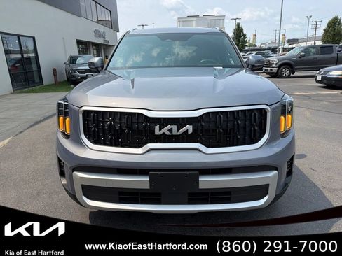 Certified 2024 Kia Telluride EX w/ EX Captain's Chair Package AWD/4WD image 4