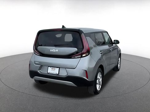 Used 2025 Kia Soul LX w/ LX Technology Package image 14