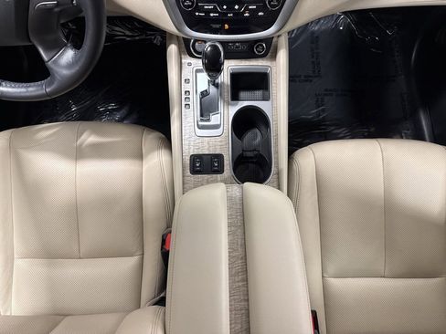 Used 2022 Nissan Murano SL AWD/4WD image 17