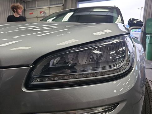 Used 2022 Lincoln Corsair AWD w/ Equipment Group 101A image 32