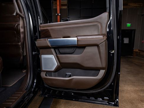 Used 2025 Ford F350 King Ranch w/ Chrome Package image 39