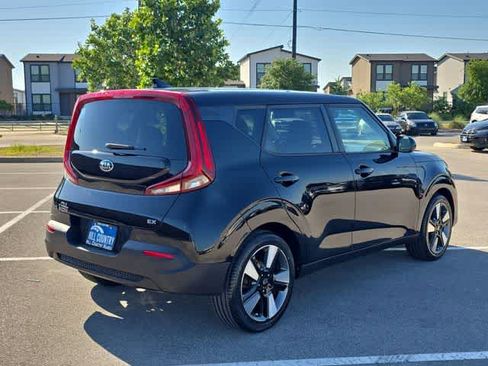 Used 2020 Kia Soul EX FWD image 6