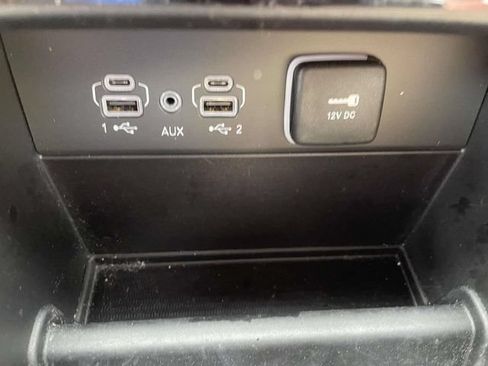 Used 2025 Jeep Grand Cherokee Limited w/ Black Appearance Package AWD/4WD image 32