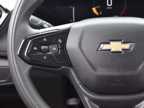 Used 2025 Chevrolet TrailBlazer LT AWD/4WD image 17