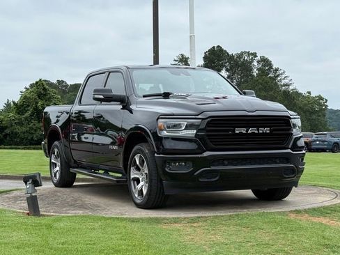 Used 2021 RAM 1500 Laramie AWD/4WD image 1