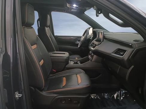 Used 2023 GMC Yukon XL AT4 AWD/4WD image 12