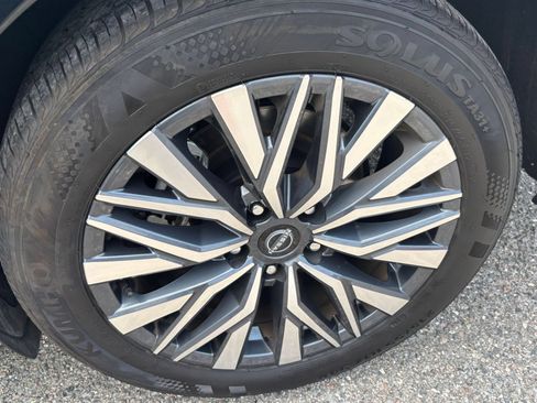 Used 2025 Nissan Altima 2.5 SV FWD image 30