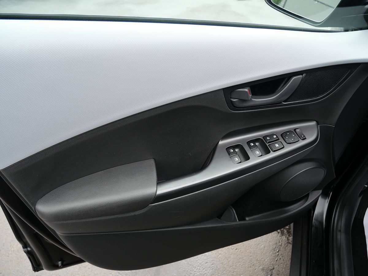 Used 2019 Hyundai Kona SEL AWD/4WD image 13