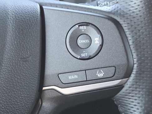 Used 2023 Honda Passport EX-L image 6