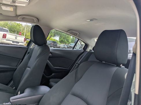Used 2015 MAZDA MAZDA3 i Sport image 21