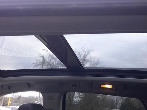 Used 2012 Cadillac SRX Luxury image 11