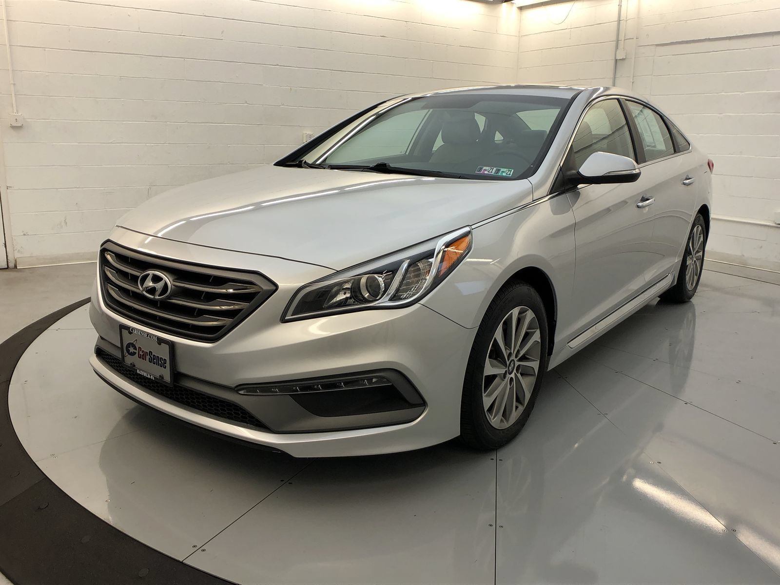 Used 2017 Hyundai Sonata Sport w/ Value Edition Package 02 FWD image 1