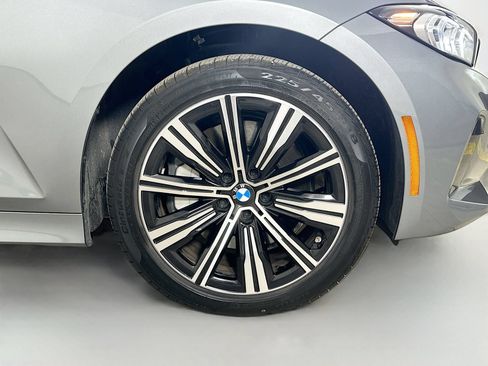 Used 2025 BMW 330i xDrive Sedan AWD/4WD image 10