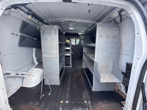 Used 2017 Chevrolet Express 2500 w/ Cold Climate Package RWD image 10