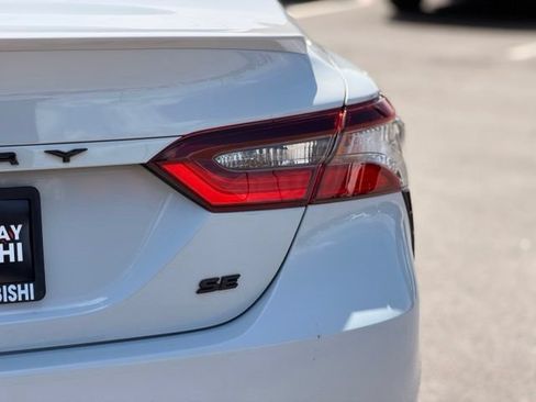 Used 2024 Toyota Camry SE w/ Convenience Package FWD image 11
