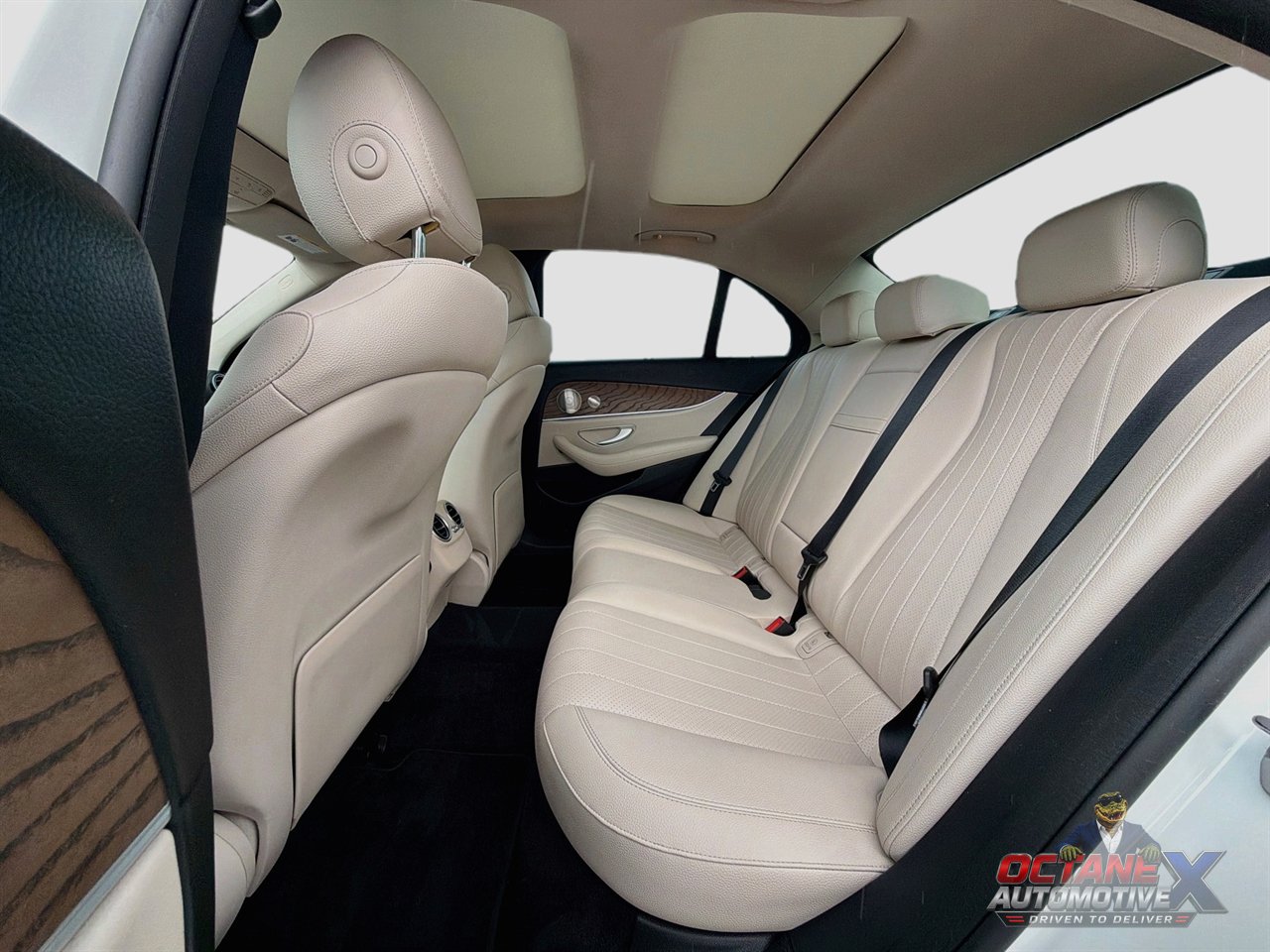 Used 2022 Mercedes-Benz E 350 Sedan image 25