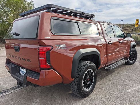 Used 2025 Toyota Tacoma TRD Off-Road w/ TRD Off Road Upgrade Package AWD/4WD image 3