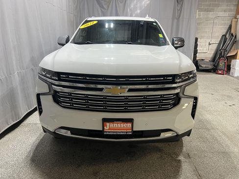 Used 2023 Chevrolet Tahoe Premier AWD/4WD image 3