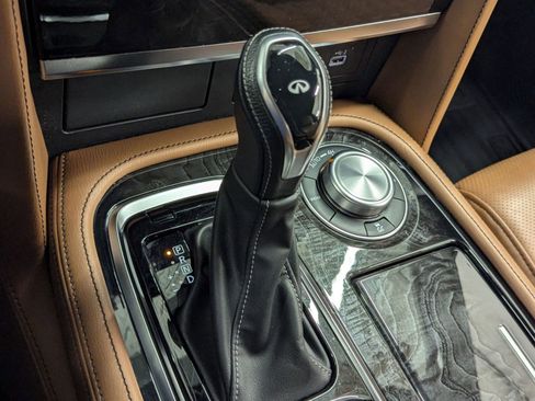 Used 2024 INFINITI QX80 Sensory AWD/4WD image 14