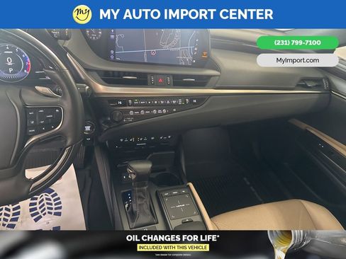 Used 2019 Lexus ES 350 w/ Accessory Package 2 FWD image 23