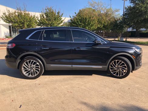Used 2019 Lincoln Nautilus Reserve image 5