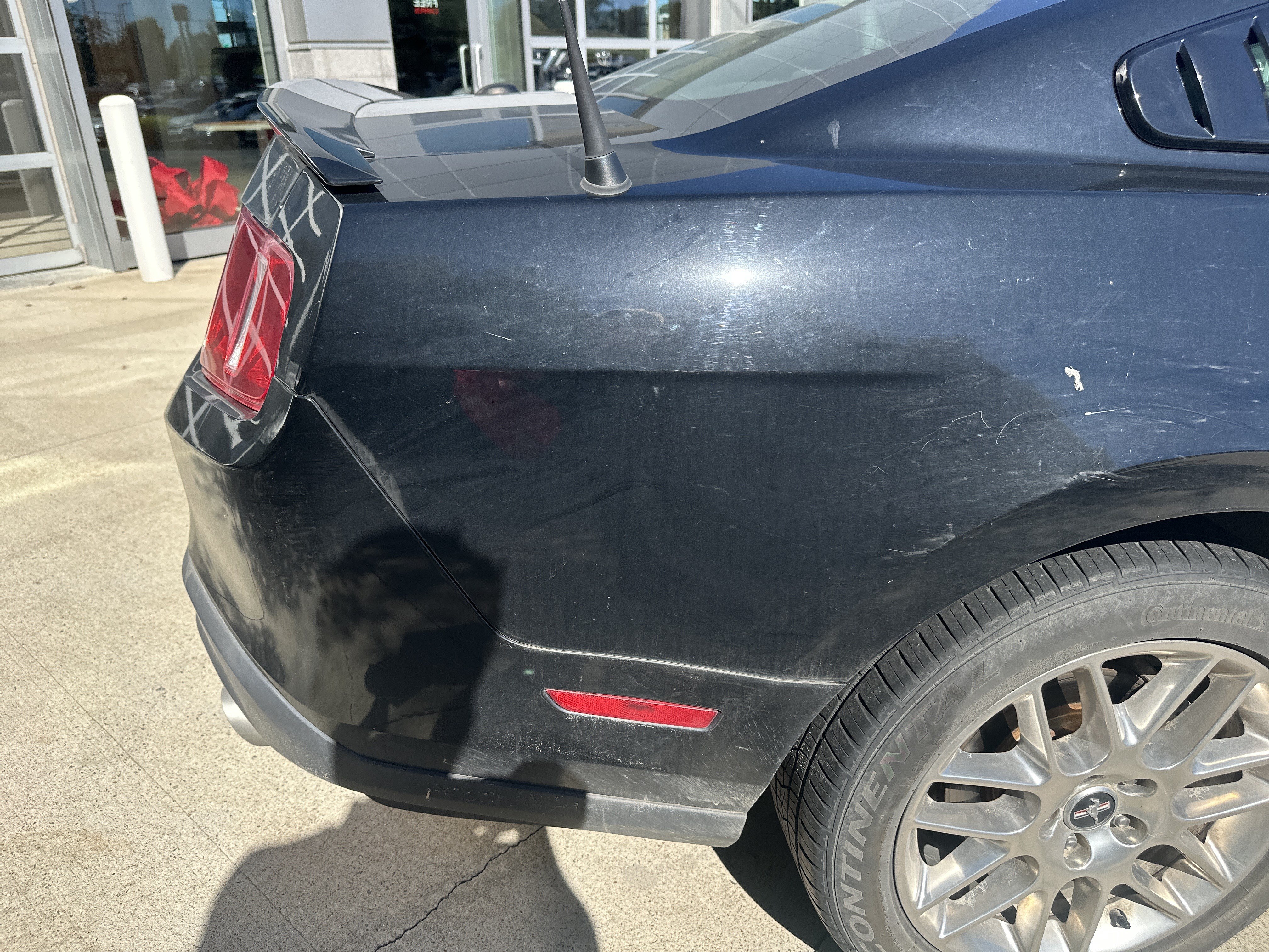 Used 2012 Ford Mustang Premium RWD image 31