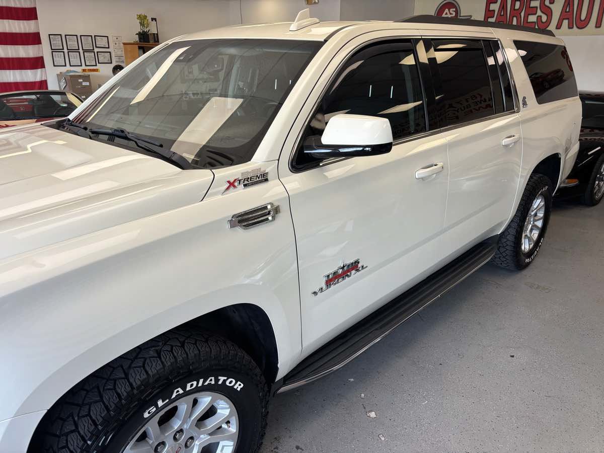 Used 2015 GMC Yukon XL SLT w/ Open Road Package RWD image 3