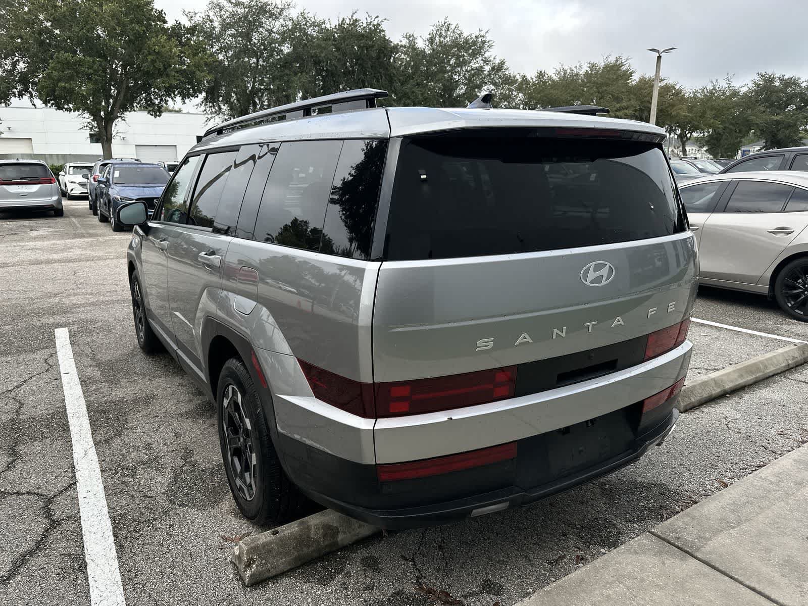 Used 2024 Hyundai Santa Fe SEL AWD/4WD image 6