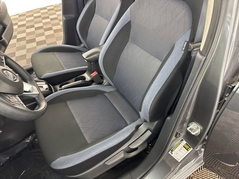 Used 2025 Nissan Versa SV w/ Trunk Package image 18