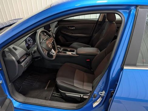 Used 2025 Nissan Sentra SV image 14