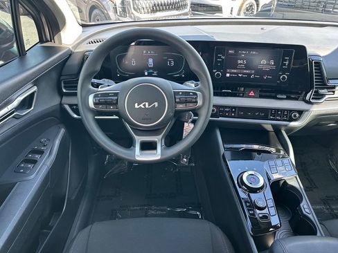 Certified 2025 Kia Sportage LX image 10