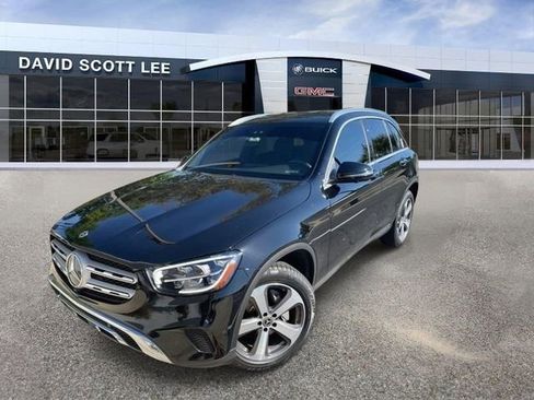 Used 2022 Mercedes-Benz GLC 300 image 3