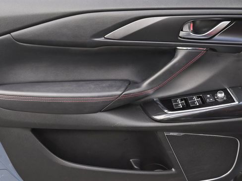 Certified 2023 MAZDA CX-9 Carbon Edition image 13