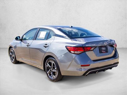 Used 2024 Nissan Sentra SV FWD image 7