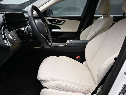 Used 2025 Mercedes-Benz E 450 4MATIC Sedan image 14