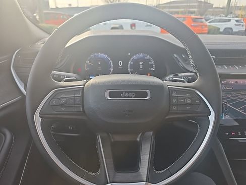 New 2026 Jeep Grand Cherokee Limited image 13