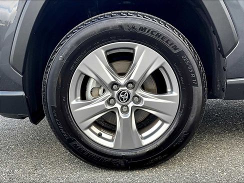 Used 2025 Toyota RAV4 XLE image 7