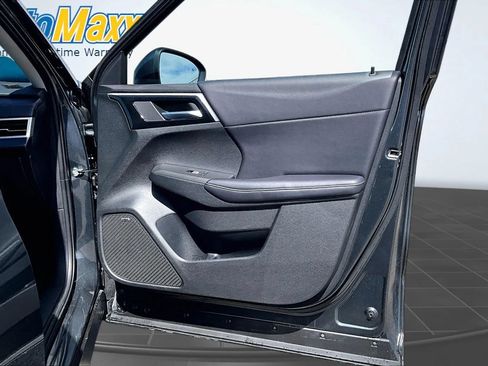 Used 2025 Mitsubishi Outlander SE AWD/4WD image 35