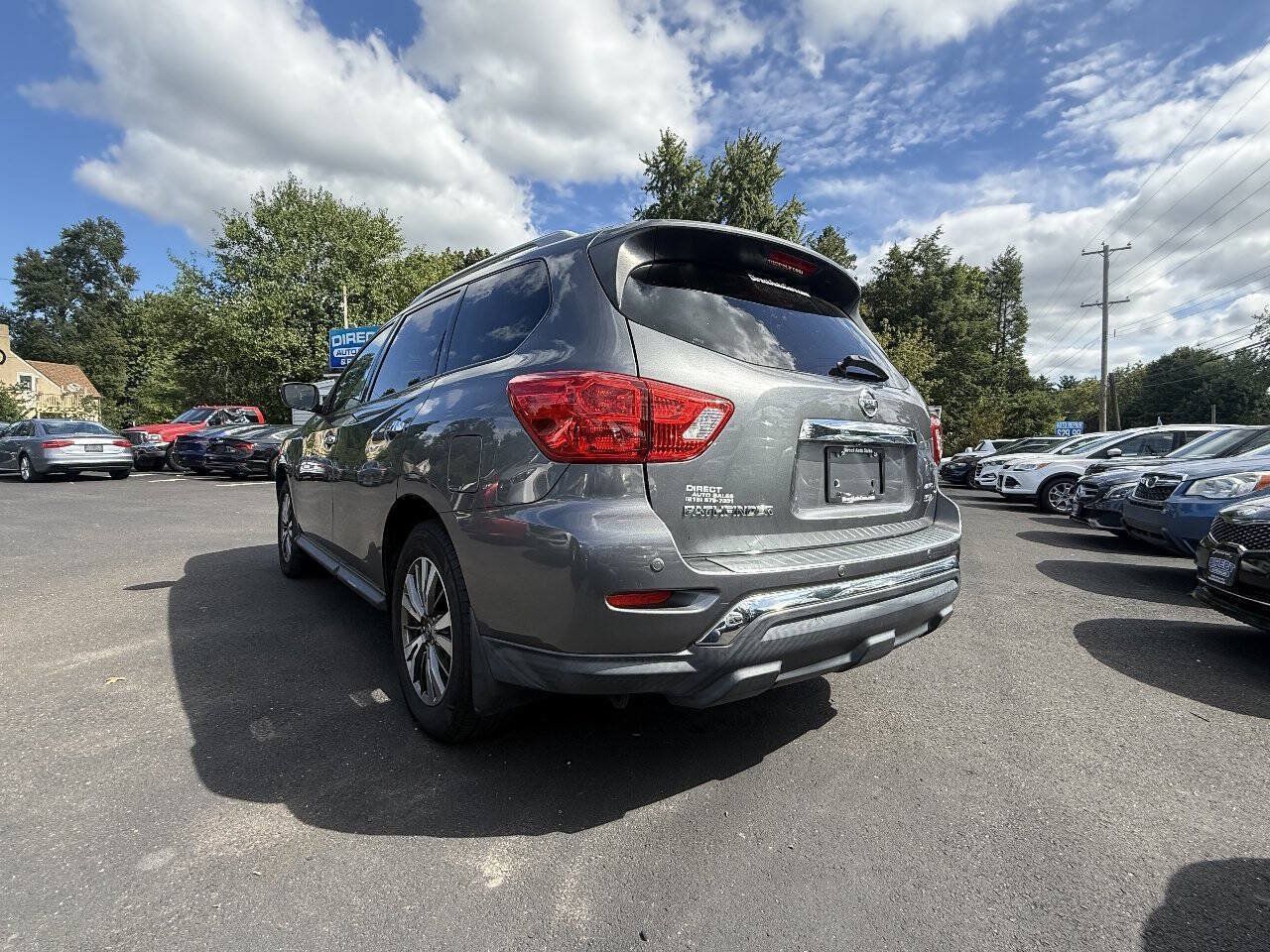 Used 2018 Nissan Pathfinder SV AWD/4WD image 7