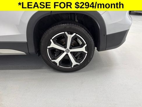 Used 2026 Volkswagen Tiguan SE AWD/4WD image 8