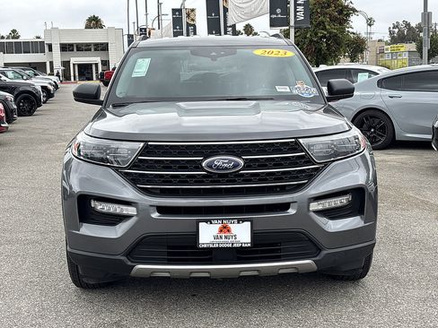 Used 2023 Ford Explorer XLT w/ Equipment Group 202A RWD image 7