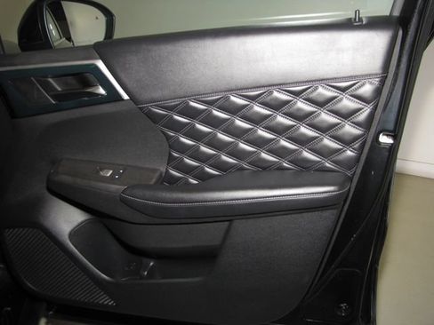 Used 2022 Mitsubishi Outlander SEL AWD/4WD image 20