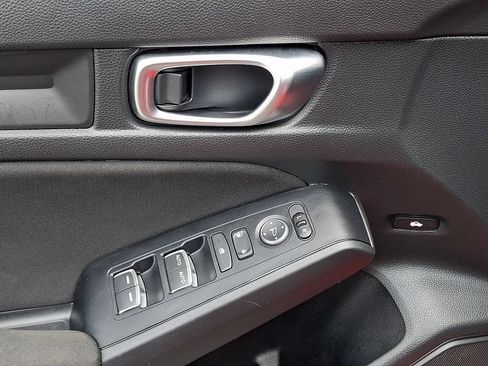 Used 2024 Honda Civic Sport image 13